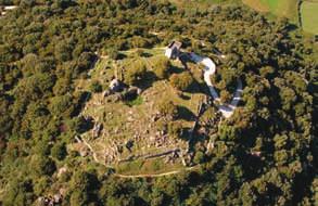 ΛΒ' ΕΦΟΡΕΙΑ ΠΡΟÏΣΤΟΡΙΚΩΝ ΚΑΙ ΚΛΑΣΙΚΩΝ ΑΡΧΑΙΟΤΗΤΩΝ Εικ. 1. Πύργος Ραγίου. ΘΕΣΠΡΩΤΙΑ Μέχρι το Σεπτέμβριο του 2006 ο Νομός Θεσπρωτίας υπαγόταν αρχαιολογικά στην Η ΕΠΚΑ.
