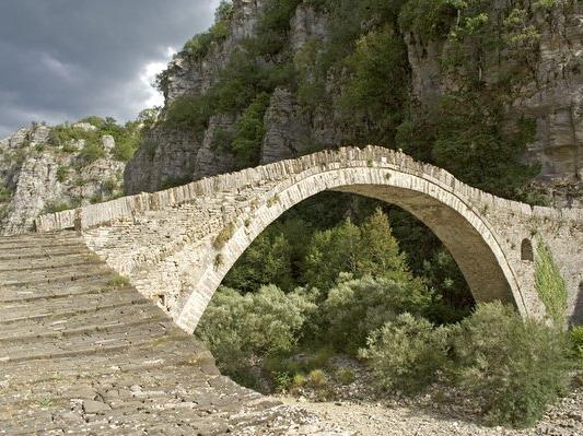 ΓΕΦΥΡΙ ΤΟΥ ΚΥΡ ΝΟΥΤΣΟΥ Ή ΚΟΚΚΟΡΟΥ ΝΟΜΟΣ: ΙΩΑΝΝΙΝΩΝ ΚΟΙΝΟΤΗΤΑ: