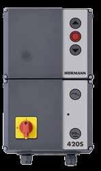 Siūlo tik Hörmann Europos patentas Serijinė įranga pavaroje WA 300 S4 Švelnus paleidimas ir švelnus sustabdymas tausojančiai ir ramiai vartų eigai Jėgos ribojimas kryptimi Vartus atidaryti / Vartus