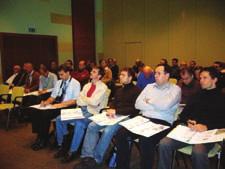 Sicer pa smo pred začetkom predavanja prejeli obsežno gradivo celotnega predstavljenega programa. V uvodnem delu sta nas pozdravila in prijazno nagovorila g.