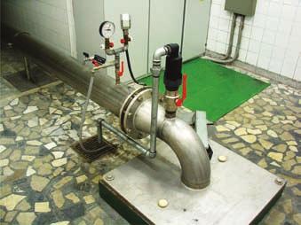 26 December 2009 TOPLOTNE ČRPALKE NA SISTEMIH OSKRBE S PITNO VODO Vodooskrbne sisteme za distribucujo pitne vode sestavljajo razen cevovodov, tudi črpališča oziroma vodnjaki, prečrpalne postaje in