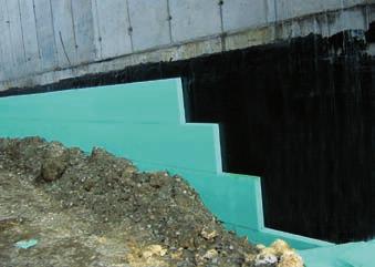 38 December 2009 ENERGIJSKI ŠČIT za zahtevne konstrukcije Energijski ščit za stavbe pomeni kakovostno, tehnično ustrezno toplotno izolacijo, vgrajeno po pravilih stroke in v debelinah, ki ustrezajo