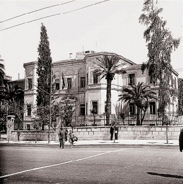 λεωφόρο Βασιλίσσης Σοφίας, ανάμεσα στις