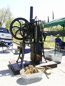 Slika 7: Crpka za vodu pokretana Stirlingovim motorom lako upravljati.