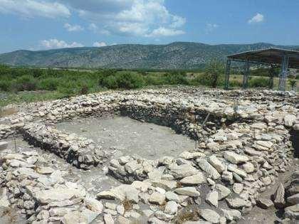 Ακόμα και σήμερα για τη λίμνη Κούρνα υπάρχει μια τοπική δοξασία σύμφωνα με την οποία η λίμνη δεν έχει πυθμένα.