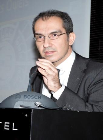 Νικόλαος Ελευθεριάδης Ο Νικόλαος Ελευθεριάδης είναι επίκουρος καθηγητής Εμπορικού Δικαίου του Τμήματος Νομικής του Α.Π.Θ.