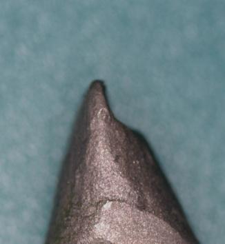 σχήματος L στην υπερώια επιφάνεια 2 mm κάτω από το