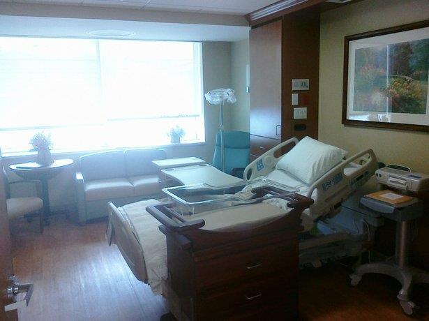 Kiowa County Memorial Hospital ςτο Greensburg, Kansas Σο νοςοκομείο Kiowa County καταςτράφθκε το 2007, όταν ζνασ ανεμοςτρόβιλοσ προκάλεςε ςοβαρζσ ηθμιζσ ςτο 95 % τθσ πόλθσ του Greensburg, ςτο Kansas