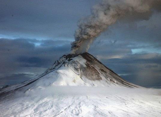 Στη παρακάτω εικόνα το ηφαίστειο