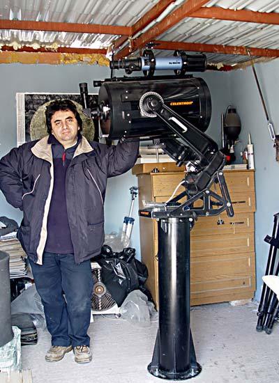 Ο Δημήτρης Κολοβός είναι ένας πρωτοπόρος αστροφωτογράφος σε κάθε είδος και αντικείμενο.