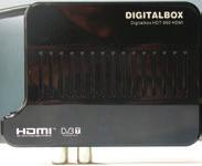 ΣΥΓΚΡΙΤΙΚΟ ΤΕΣΤ ΕΠΙγΕΙΟΙ ψηφιακοι δεκτεσ HD για κάθε Switch Off DIGITALBOX HDT-950 Με ενσωματωμένο το καλώδιο HDMI, ο Digitalbox HDT-950 είναι ένας μικροσκοπικός δέκτης HD, ο ο- ποίος μπορεί να