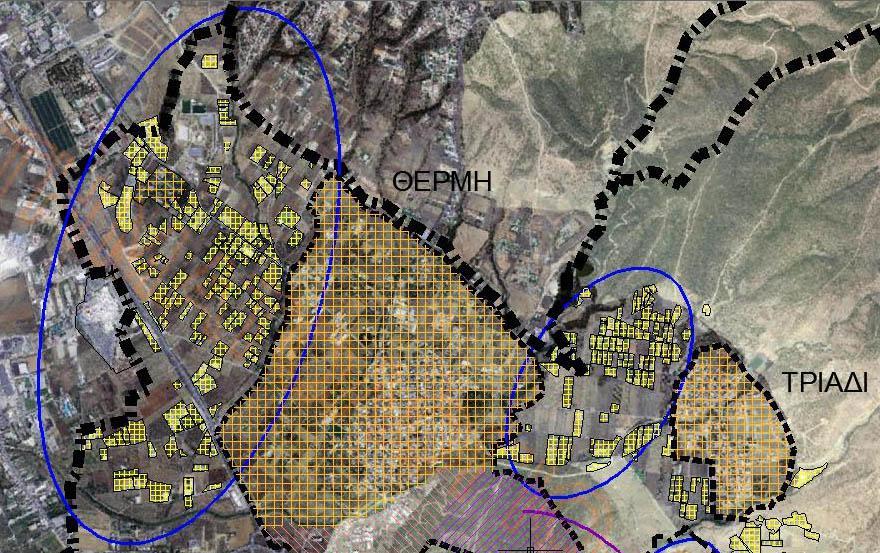 128 εξάρτηση από το αυτοκίνητο και η ανάγκη επέκτασης των μεταφορικών-τεχνικών υποδομών. Εικόνα 3.1: Προαστιακή (Θέρμη) και αποσπασματική ανάπτυξη (Τριάδι) Πηγή: Χάρτης αξιολόγησης 3.