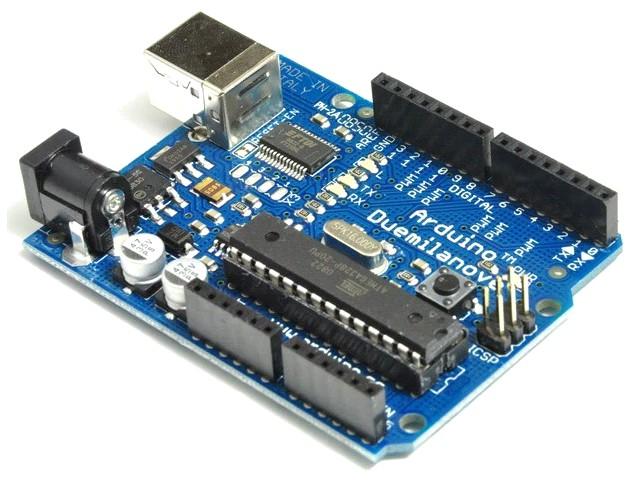 ΤΙ ΕΙΝΑΙ ΤΟ ARDUINO Το Arduino Uno είναι ένας single-board μικροελεκτής, δηλαδή μια απλή μητρική πλακέτα ανοικτού κώδικα, με ενσωματωμένο μικροελεγκτή και εισόδους/εξόδους, και η οποία μπορεί να