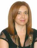 Η Αντιγόνη Μιχαλοπούλου έχει σπουδάσει στο Οικονομικό Πανεπιστήμιο Αθηνών και είναι κάτοχος πτυχίου Οικονομολόγου.