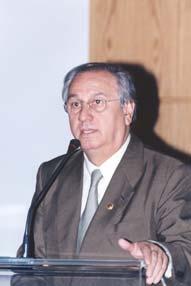 Το ίδρυµα που ανέλαβε τη διοργάνωση του Συνεδρίου για το επόµενο έτος (2002) είναι το Τ.Ε.Ι. Λάρισας. Η απογευµατινή συνεδρία της δεύτερης ηµέρας του Συνεδρίου ολοκλ