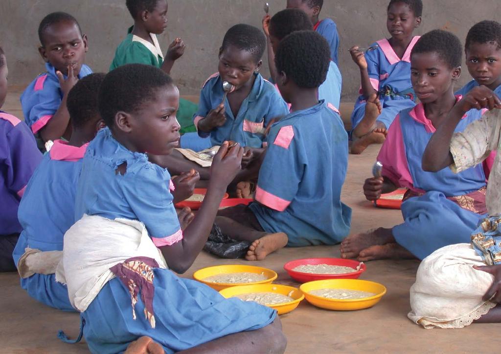 أوضاع التغذية المدرسية على المستوى العالمي 1 2013 XVI المحتوى والمنهج المقدمة نشر برنامج األغذية العالمي والبنك الدولي بالتعاون مع منظمة الشراكة من أجل تنمية الطفل تحليال في العام 2009 بعنوان: إعادة