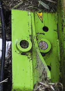 Η Claas γνωρίζει το πρόβληµα και είναι σίγουρη ότι θα διορθωθεί στα µηχανήµατα που θα βγουν κανονικά στην παραγωγή.