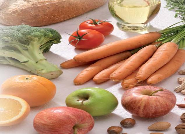 Kategorije funkcionalne hrane Osnovna živila npr.korenje (vsebuje beta-karoten, ki ima antioksidativni učinek) Pripravljena živila npr.