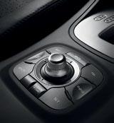 na prednata ploëa, Bluetooth za bezæiëno povrzuvawe na telefonot so prepoznavawe na glasot i funkcija na audio-striming.