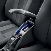 CARMINAT TOMTOM LIVE Carminat TomTom Live e nov fabriëki vgraden navigaciski sistem na Renault, so moænosti za povrzuvawe.