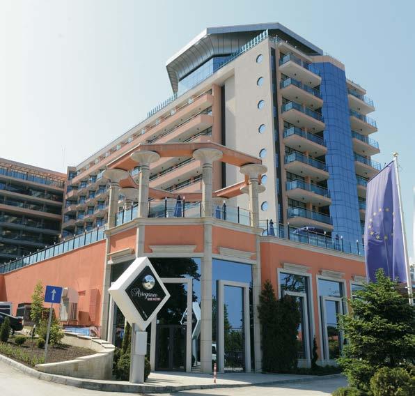 Hotel Astera, Varna, Bugarska S pogledom na Crno more te mnoštvom novoizgrađenih hotela Varnu se smatra ljetnom prijestolnicom Bugarske.