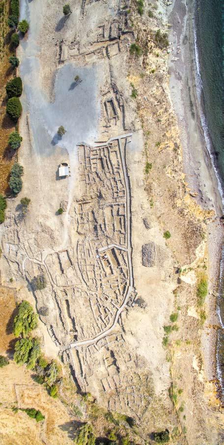 Στην θέση αυτή, επάνω στο πλάτωμα χαμηλού, παραθαλάσσιου λόφου που εκτείνεται μπροστά από τον κόλπο του Βρόσκοπου και πλαισιώνεται από δυο μικρούς χειμάρρους, ανασκάφτηκε κατά τον περασμένο αιώνα