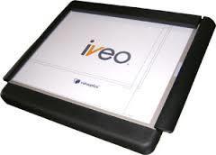 1.7.2 Η απτικο-ακουστική συσκευή IVEO Η IVEO (Εικόνα 6) είναι μια απτικο-ακουστική συσκευή, η οποία αποτελείται από 4 εξαρτήματα: την IVEO Creator, ένα πρόγραμμα σχεδίασης το οποίο παρέχει τη