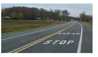 Κατασκευή οριζόντιας σήμανσης «Stop μπροστά» Γράφοντας στο οδόστρωμα συμπληρωματικά μηνύματα (όπως «Stop μπροστά») μπορεί να κρατήσει σε εγρήγορση τους οδηγούς