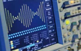Modulačné metódy a technológia "Multiplex" Analógová modulácia Medzi užitočné analógové signály patria napr. zvukové, hudobné alebo video signály.