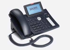 Voice over IP (internetová telefónia) Prechod na VoIP Existujúce analógové a ISDN infraštruktúry je možné nahradiť VoIP technológiou.