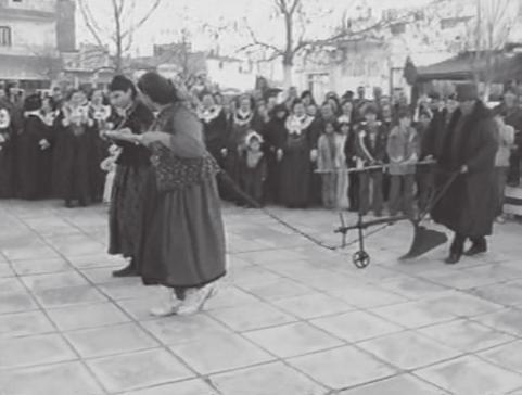 Διονυσιακή γιορτή κατά την αρχαιότητα, ευκαιρία συγκέντρωσης χρηµάτων για τη βοήθεια των φτωχών οικογενειών του χωριού