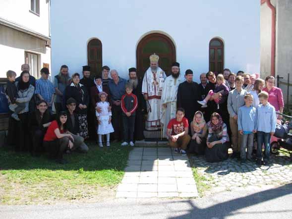 ἀνάγκη θείου φωτισμοῦ, γιὰ νὰ βαδίζουμε ἀπλανῶς τὴν ὁδὸ τοῦ Κυρίου, ὅπως συνέβαινε μὲ τοὺς Ἁγίους καὶ νὰ μὴ μᾶς κυριεύουν καὶ σκοτίζουν τὰ πάθη. Ἡ αἵρεσις καὶ ἡ πλάνη ἀποτελοῦν ἐπίσης σκότος βαθύ.