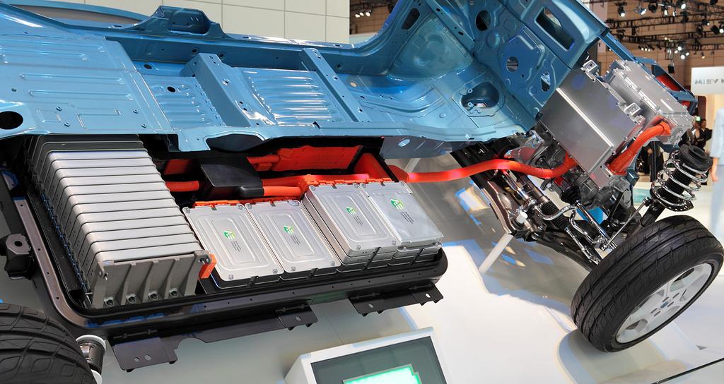 Σχήμα 5.7: Nissan Leaf Li-Ion battery pack 5.2.5 Νάτριο νικελίου (NaNiCl) Η μπαταρία χλωριούχου νατριου νικελιου, γνωστή ως η μπαταρία Zebra, ανήκει στην κατηγορία μπαταριών τηγμένου άλατος.