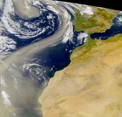 Imaxe 32. Imaxe de satélite do po sahariano rozando a península ibérica Na ligazón http://www.magrama.gob.