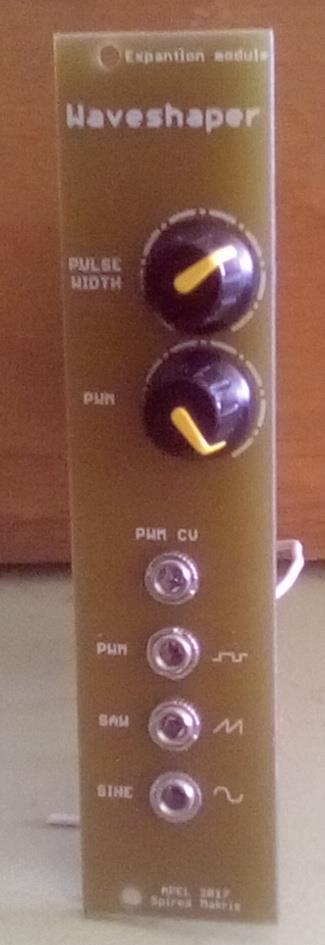 Ρυθμίζεται το trimmer Cusp_Cancel ώστε να ελαχιστοποιηθεί η 3 η αρμονική στην έξοδο. Έπειτα ρυθμίζεται το 2H_trim μέχρι να ελαχιστοποιηθεί η 2 η αρμονική.