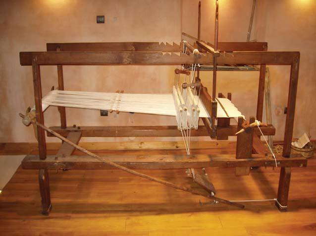 To «αργαστήρι» όπως χαρακτηριστικά το αναφέρουν στα Κρητικά χωριά έχει σχήμα ορθογωνίου παραλληλεπιπέδου και κατασκευάζεται από ξύλο.