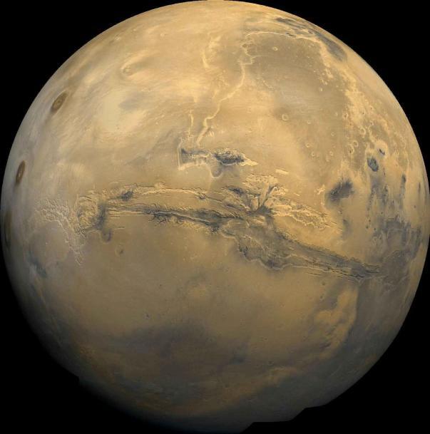 Άρης Στις 1,52 AU βρίσκεται ο Άρης. Έχει την μισή διάμετρο από τη Γη και έχει μια αραιή ατμόσφαιρα από διοξείδιο του άνθρακα.