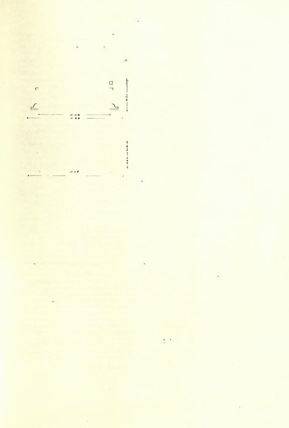 ΗΠΕΙΡΟΣ 311 ξις αύτοδ δέν είναι βεβαία, μή διατηρηθέντος τοϋ τοίχου καθ όλον τό μήκος. Εντός τής οίκίας συνελέγησαν όλίγα όστρακα έλληνιστικά, ή άκρα μύξας πήλινου λύχνου τοϋ 3ου - 2ου π.χ. αίώνος23, όξυπύθμενος έλληνιστικός άμφορεϋς (Σχέδ.