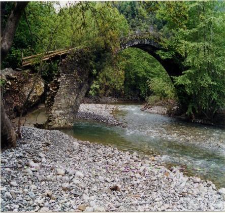 11. Γέφυρα στη θέση Μεγάλη Βρύση Βουργαρελίου 12. Γεφύρι στο ρέμα Κοραή στο Βουργαρέλι 13. Γεφύρι στο Διάσελλο Άρτης 14.