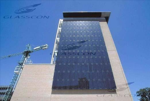 12 Τοποθέτηση Φ/Β παράλληλα στην πρόσοψη πολυόροφου κτηρίου (Πηγή:http://www.glasscon.com/gr_efarmogh.asp?id=131) 4.7.