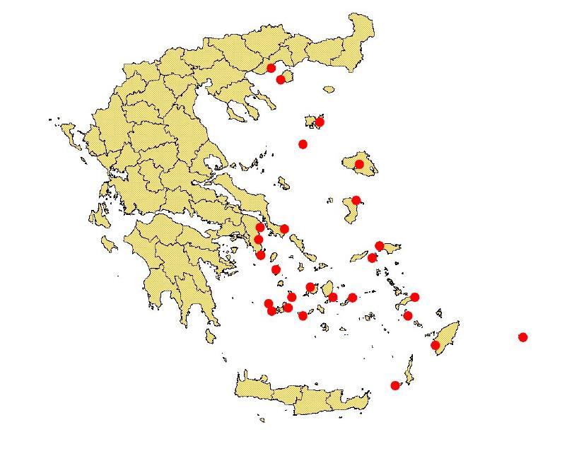 στρατηγική αναπαραγωγής, δηλαδή παράγουν μικρές ποσότητες σπορίων αλλά απαιτούν σταθερές συνθήκες περιβάλλοντος για να εγκατασταθούν στο βυθό ώστε η αναπαραγωγή να είναι αποτελεσματική.