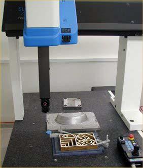 Η µέτρηση του δοκιµίου πραγµατοποιήθηκε µε τη χρήση της αυτόµατης µετρητικής µηχανής καθορισµού συντεταγµένων (CMM) DEA/Brown&Sharpe Mistral 070705 του εργαστηρίου Ταχείας Κατασκευής Πρωτοτύπων και