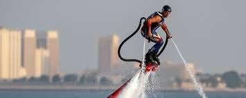 FLYBOARD Το Flyboard είναι μια νέα δραστηριότητα στο και μια πολύ μοναδική εμπειρία πάνω στο νερό. Πέτα πάνω από το νερό και κολύμπησε όπως ένα δελφίνι!