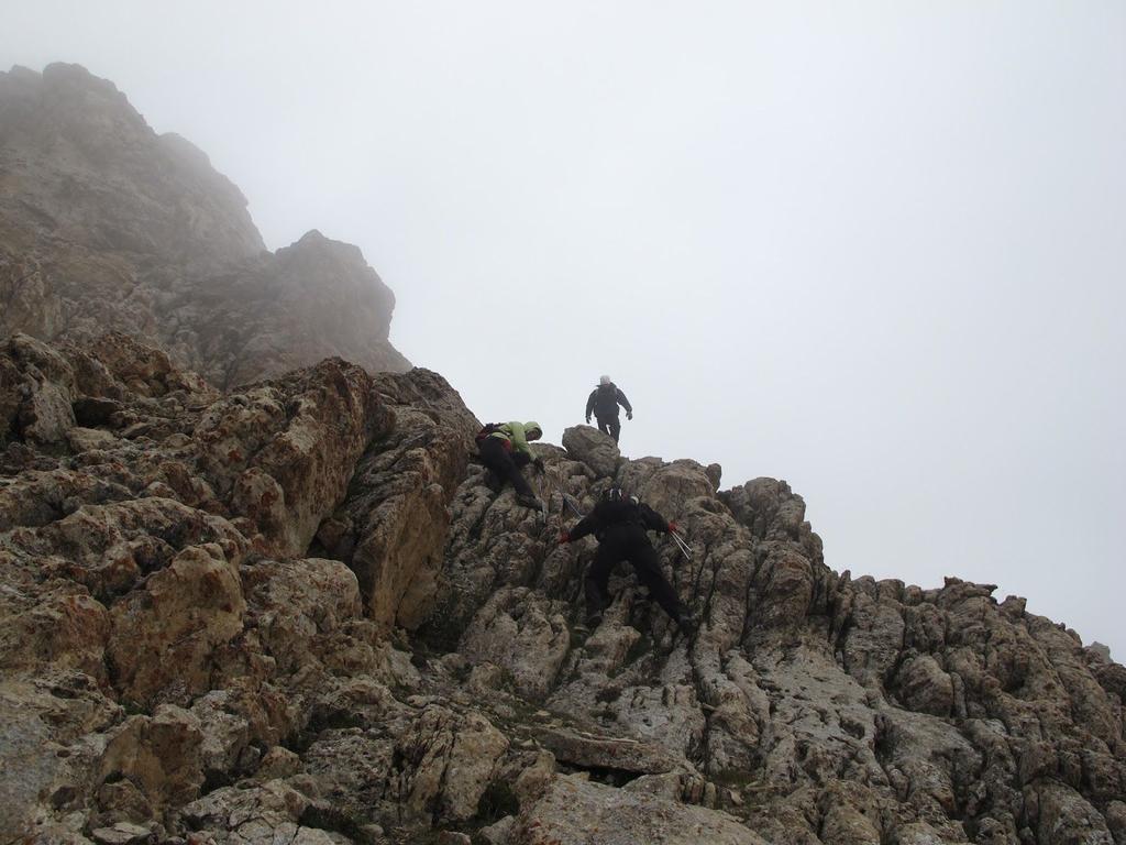 Σκαρφαλώνοντας τα βράχια της νοτιας