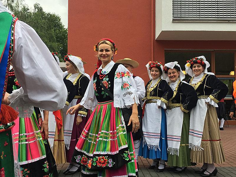 Η χορευτική ομάδα (Wiselka) της