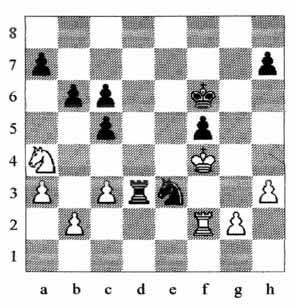 Γιώργος Μακρόπουλος, ο οποίος είναι και αναπληρωτής πρόεδρος της Διεθνούς Σκακιστικής Ομοσπονδίας (FIDE), είναι ένας από τους συντελεστές της προσπάθειας που καταβάλει η FIDE ώστε το σκάκι να γίνει