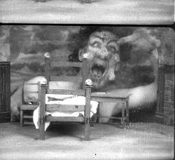 (1900 και μεταγενέστερα) animation Η πρώτη ταινία που γράφτηκε ως τυπική ταινία εικόνας (καρέ προς καρέ) και περιλαμβάνει κινούμενες ακολουθίες ήταν το 1900,