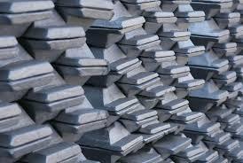 Legure aluminijuma i njihova primjena Budući da je čist aluminij mekan, gotovo polovina proizvedenog metala preraďuje se dalje u legure.
