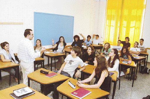 Και στις τρεις σχολικές βαθµίδες προγραµµατίσθηκαν εκ νέου διδασκαλίες σύµφωνα µε το πρόγραµµα του Harvard Teaching for Understanding.