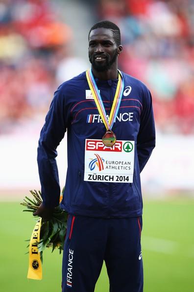 Στην εικόνα, απεικονίζεται ο Kafétien GOMIS, Γάλλος αθλητής στίβου ( αγώνισμα: μήκος), όπου σε ηλικία 35 ετών επιδίωξε νέο